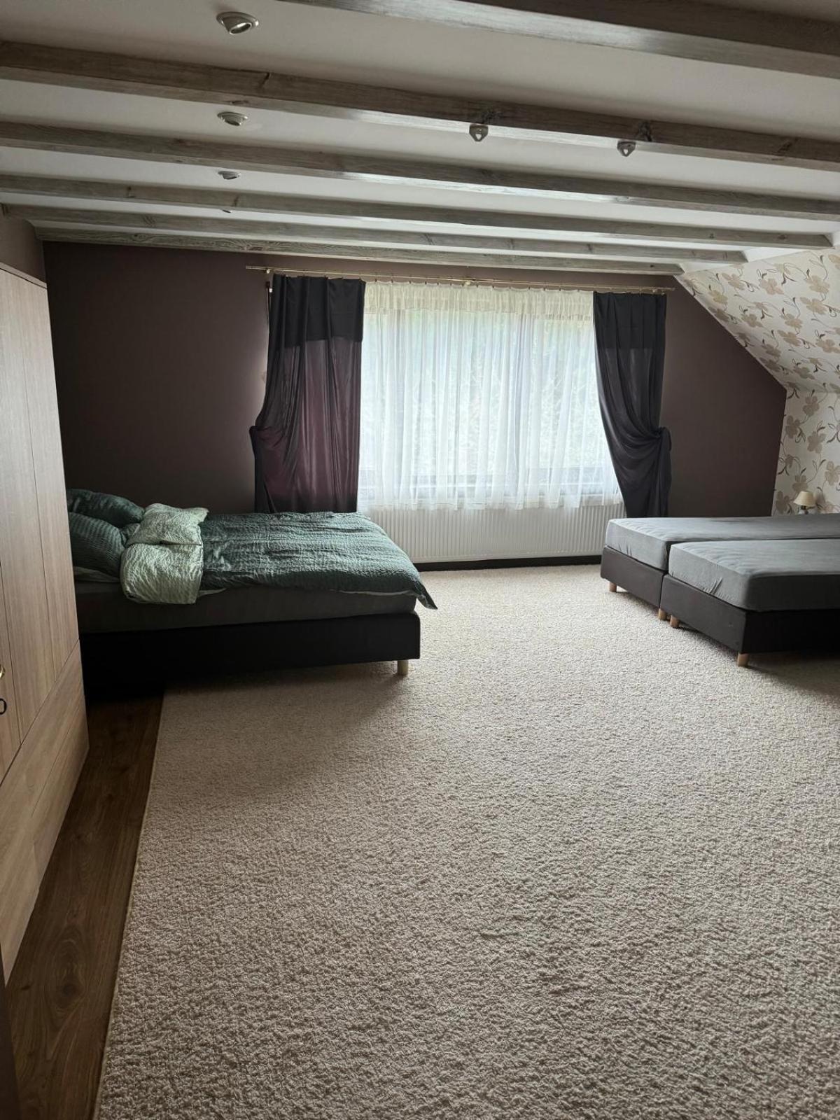 Duzy I Elegancki Dom W Jeziornej Villa Jodlow  Exterior photo